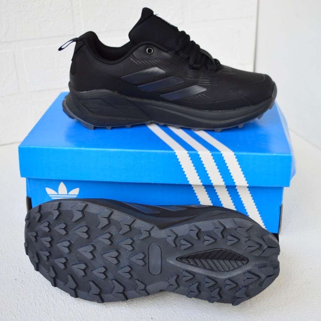 Adidas Terrex Gore-Tex Black 3