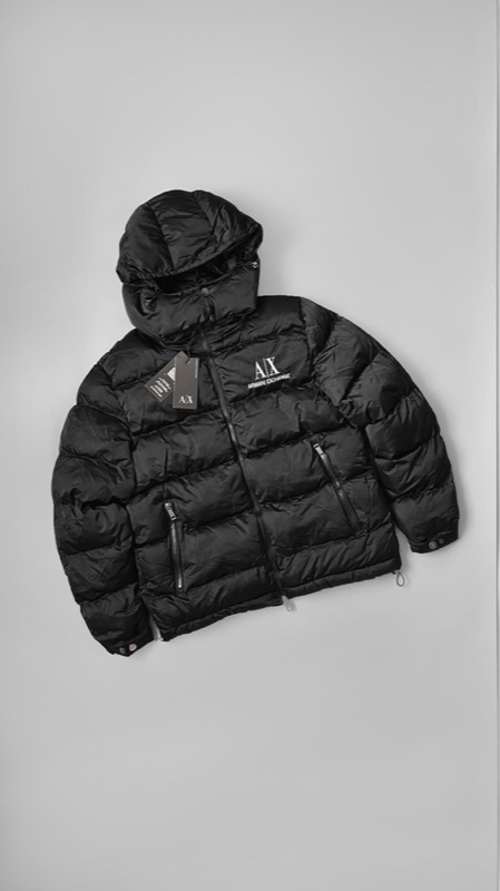 Пуховик Armani Exchange чорний