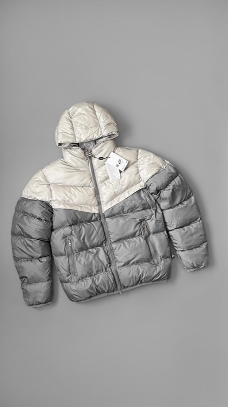 Пуховик Nike Storm-FIT Windrunner Primaloft Сіро-білий