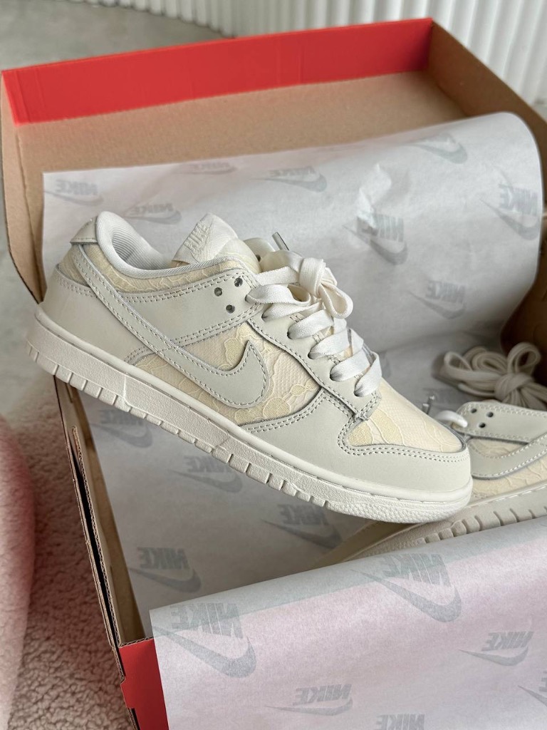 Nike Dunk Low Lace Pack Regal Beige 4