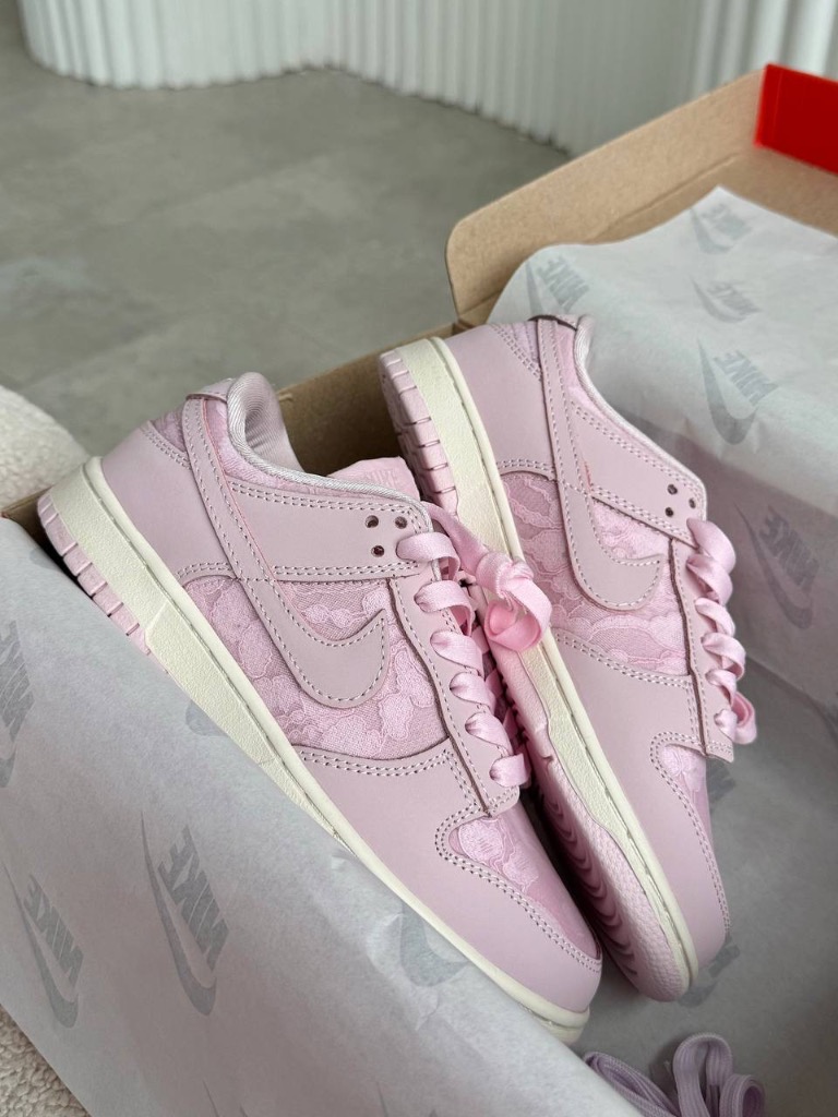 Nike Dunk Low Lace Pack Regal Pink 3