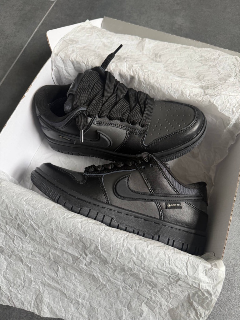Nike SB Dunk Low Gore-Tex Black 3