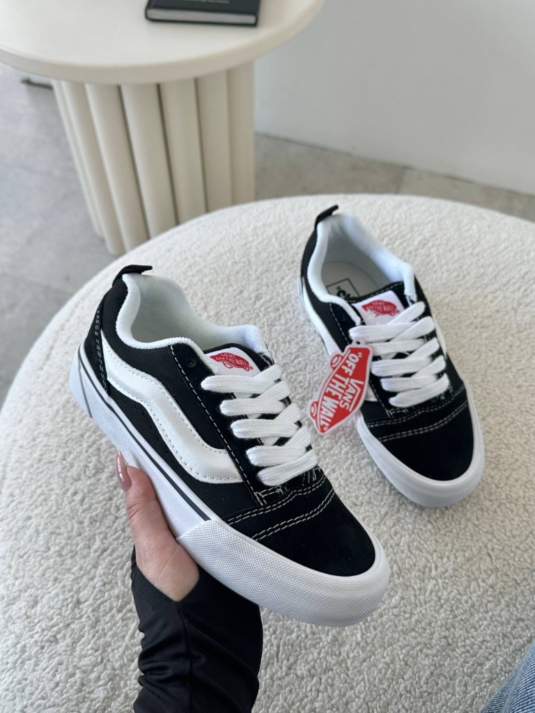 Vans Knu 4